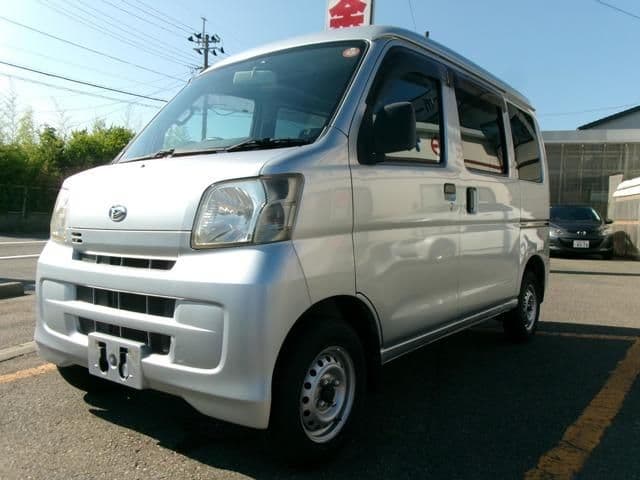 DAIHATSU HIJET CARGO 4WD