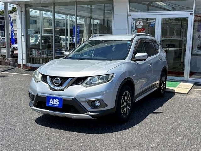 NISSAN