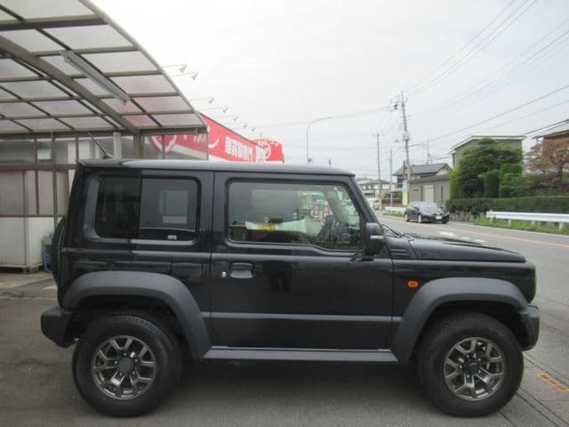 Car thumbnail 4