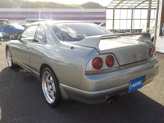Car thumbnail 3