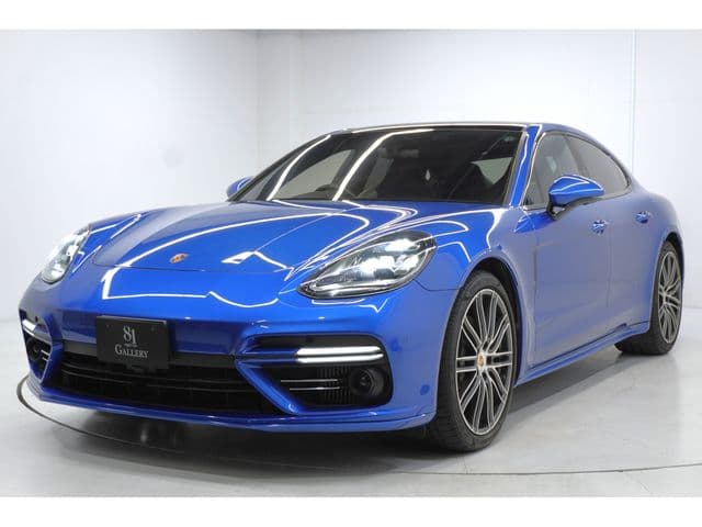 PORSCHE