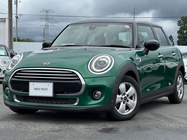 Car image 1