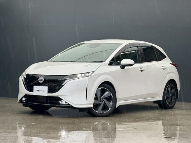 NISSAN AURA