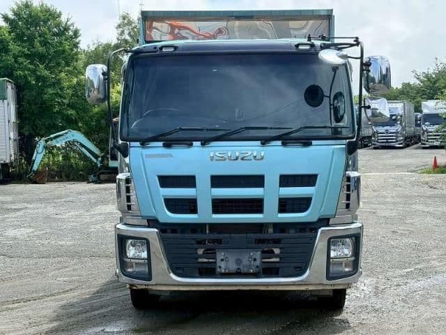 ISUZU GIGA