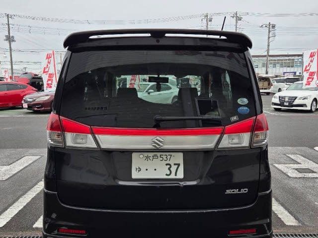 Car thumbnail 4