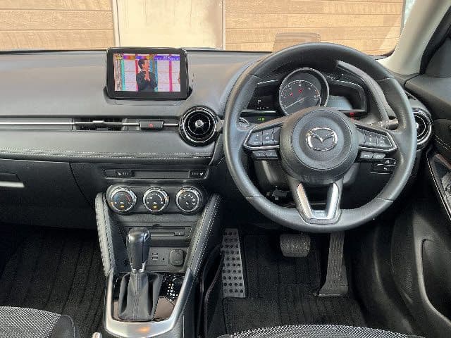 Car thumbnail 2