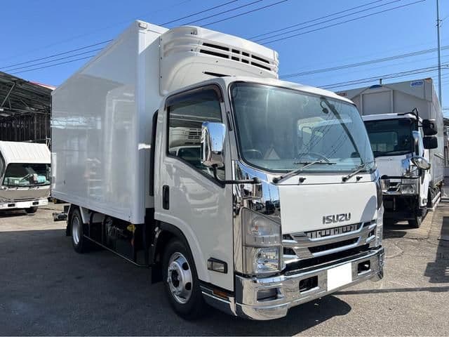 ISUZU