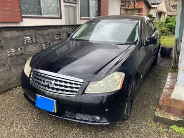 NISSAN