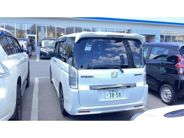 Car thumbnail 2