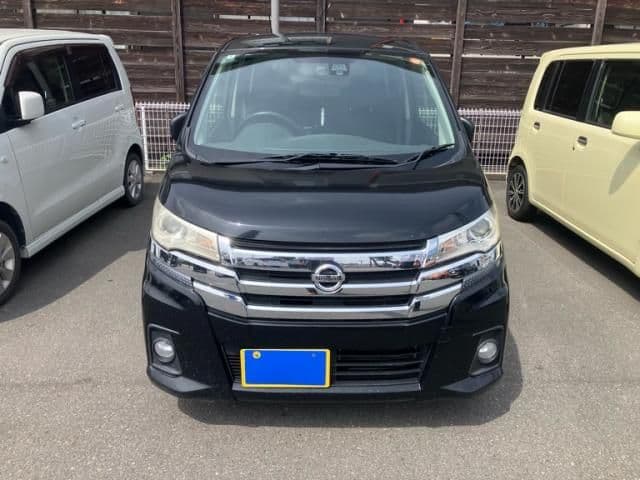 NISSAN