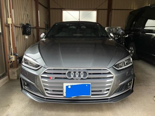 AUDI