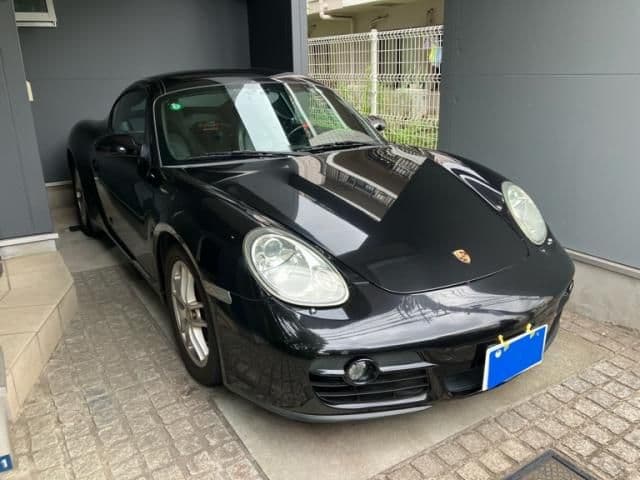 PORSCHE