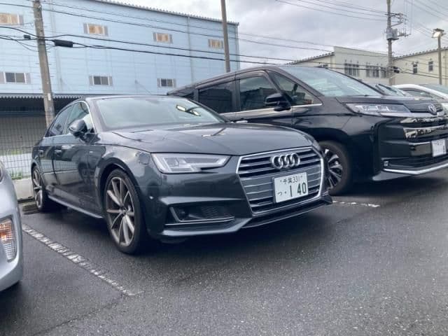 AUDI AUDI A4