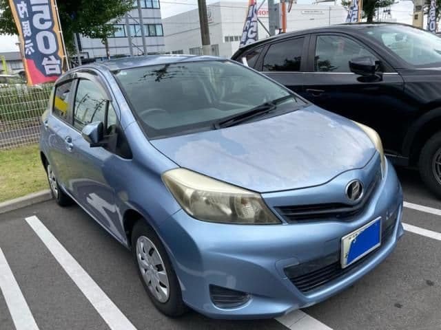 Car thumbnail 3