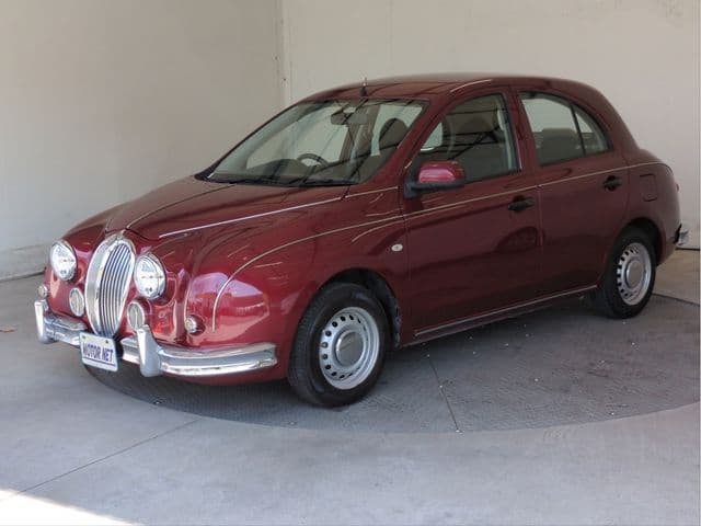 MITSUOKA