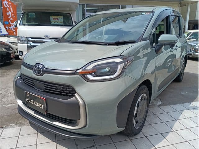 TOYOTA SIENTA HYBRID