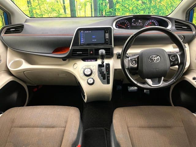 Car thumbnail 2
