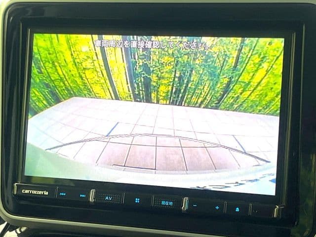 Car thumbnail 4