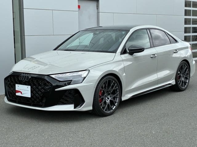 AUDI AUDI RS3 Sedan