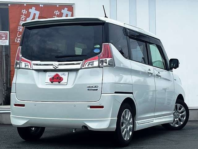 Car thumbnail 3