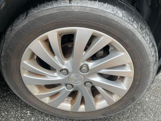 Car thumbnail 4