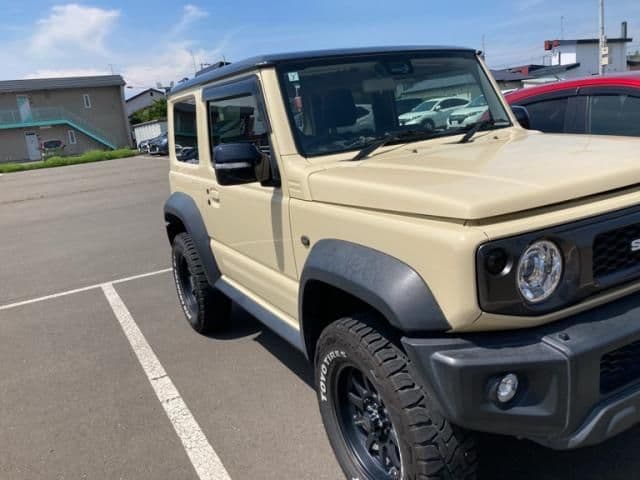 Car thumbnail 4