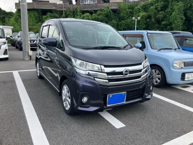 NISSAN