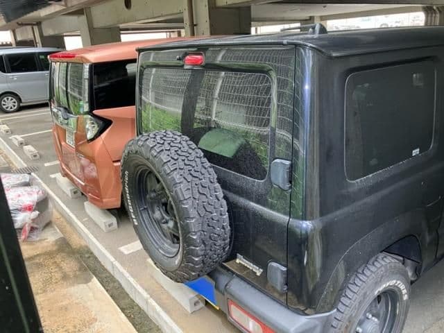 Car thumbnail 3