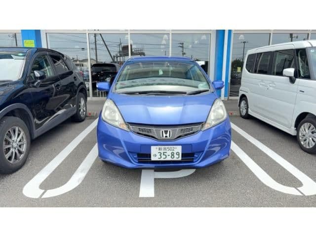 Car thumbnail 2