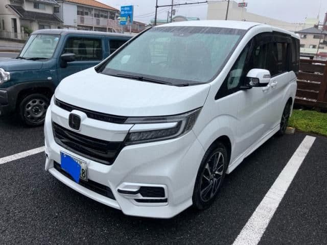 Car image 1