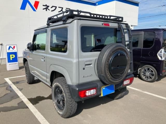 Car thumbnail 2