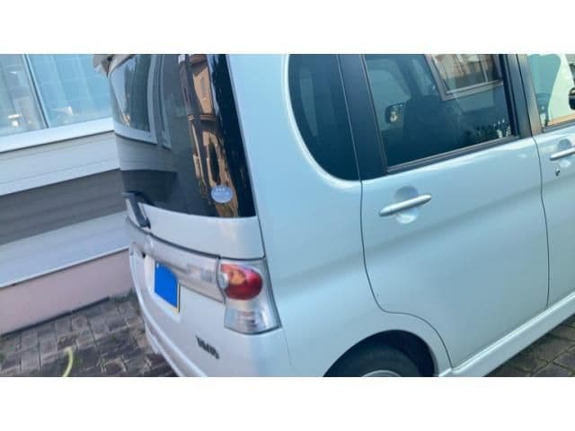 Car thumbnail 4