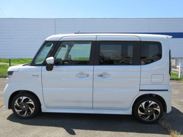 Car thumbnail 4