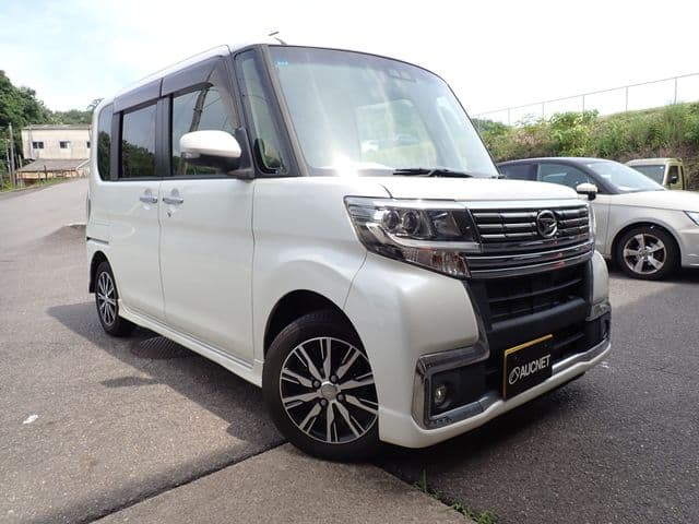 DAIHATSU TANTO CUSTOM