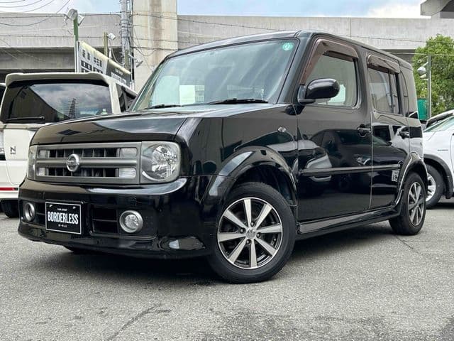 NISSAN