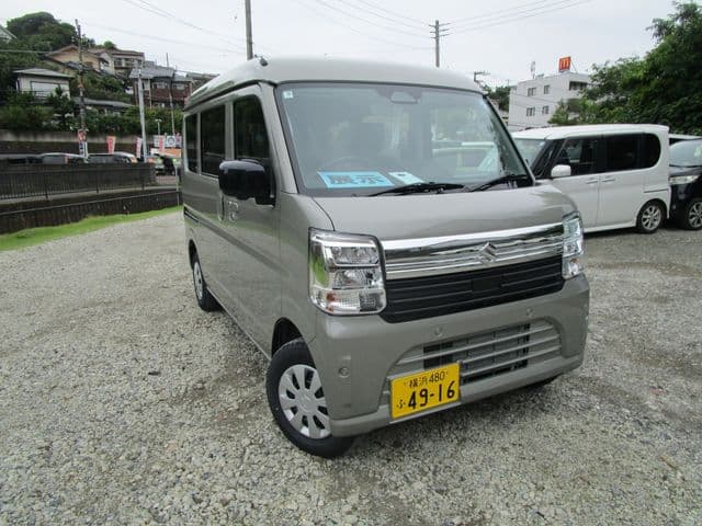 SUZUKI