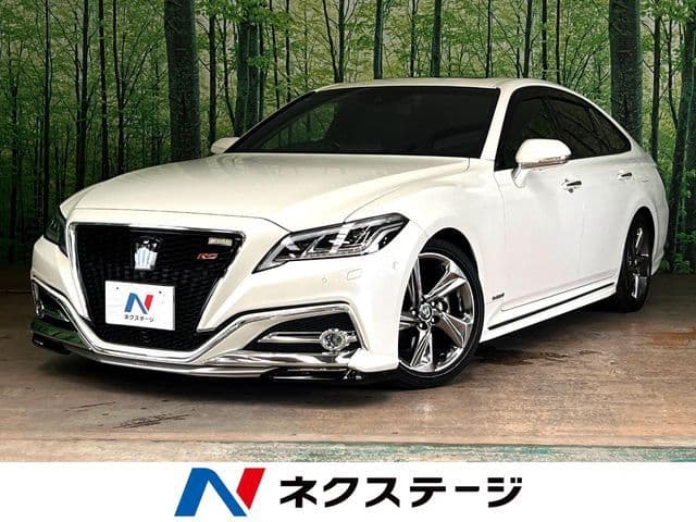 TOYOTA CROWN sedan hybrid