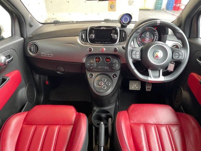 Car thumbnail 2
