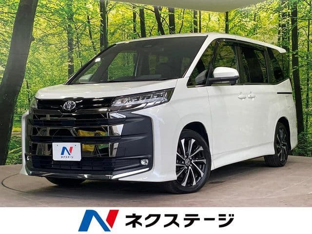 TOYOTA NOAH