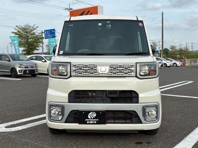 Car thumbnail 4