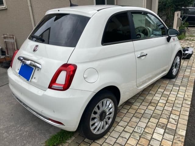 Car thumbnail 3