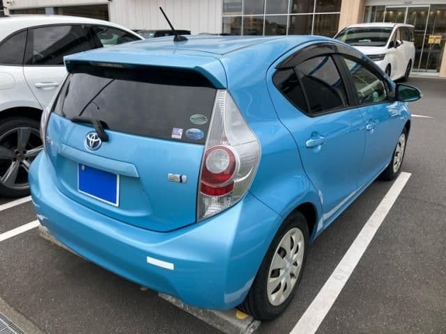 Car thumbnail 4