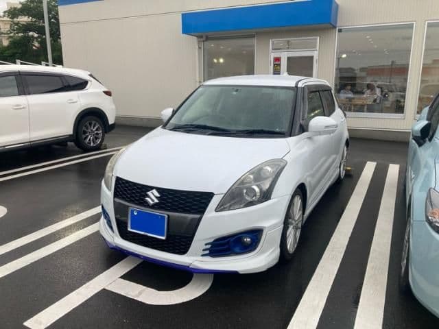 Car image 1