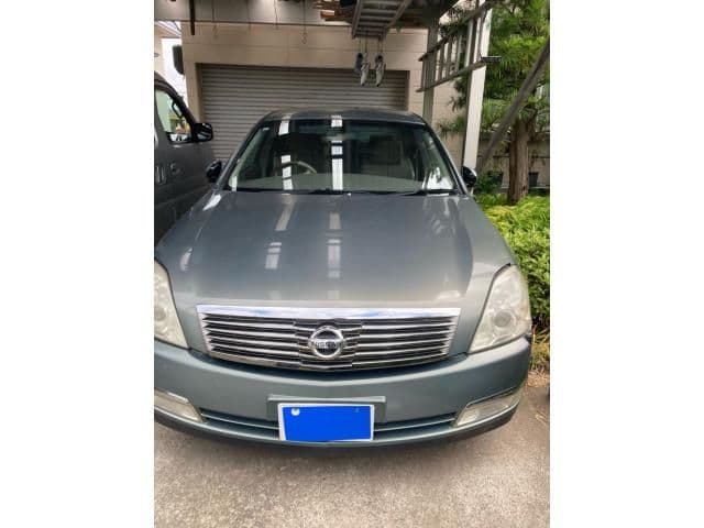 NISSAN