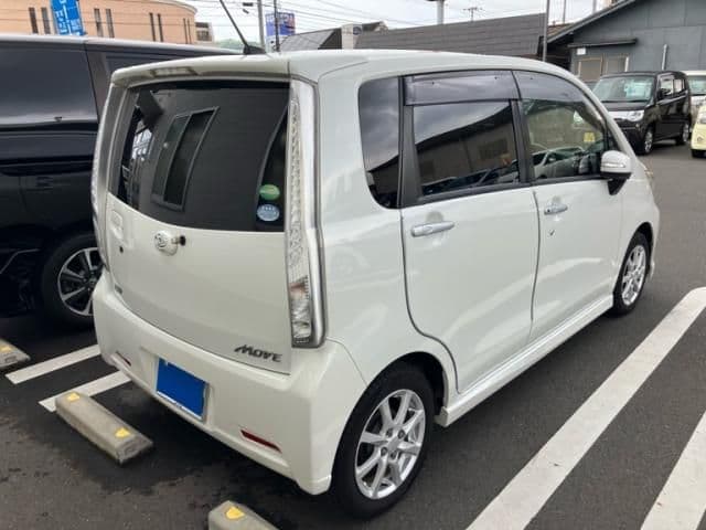 Car thumbnail 4