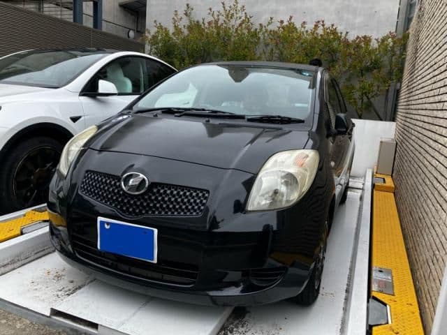 Car thumbnail 2