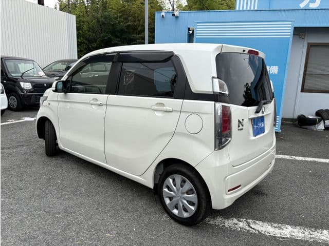 Car thumbnail 3