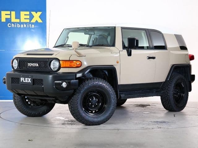 TOYOTA FJ CRUISER 4WD