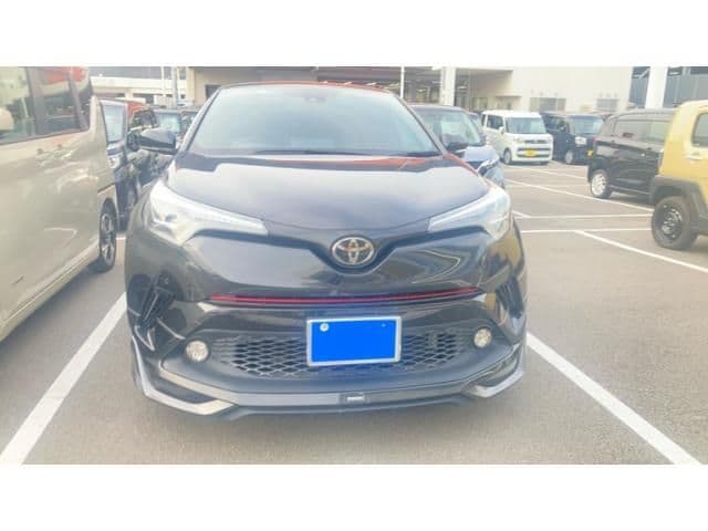 TOYOTA C-HR 4WD
