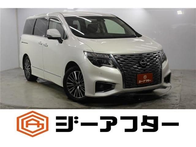 NISSAN ELGRAND